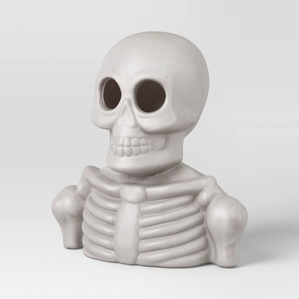 NWT. HYDE & EEK! Skeleton Bust Light Up Decor